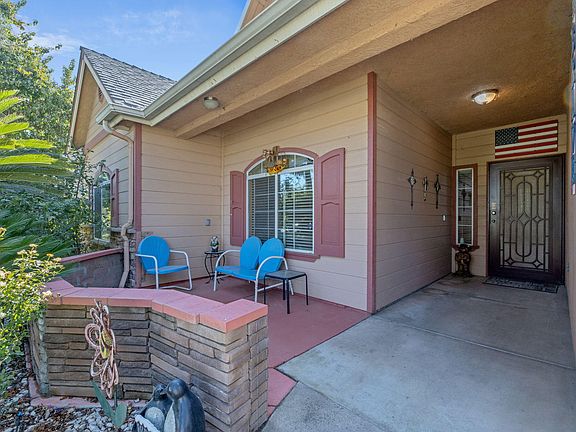 3rd image of 5045 W Modoc Avenue