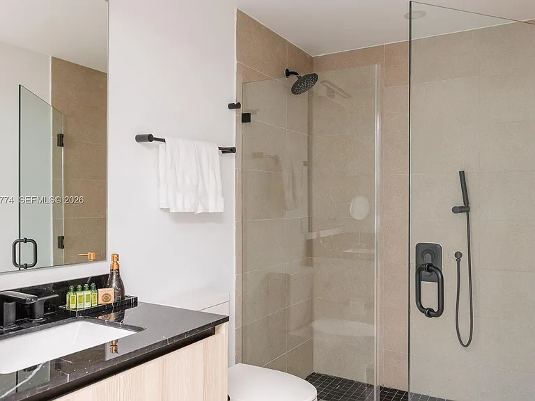 225 N Miami Ave #2304 — Photo 7