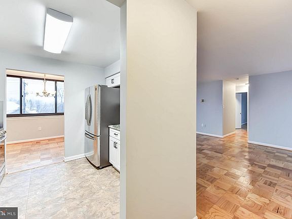 2nd image of 4201 Lee Hwy APT 409