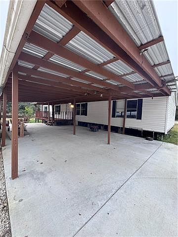 1st image of 22444 Holmes Ln