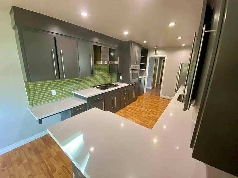 801 Runyan Dr — Photo 17