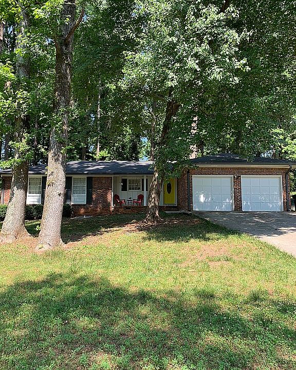 2nd image of 4765 Fellswood Dr