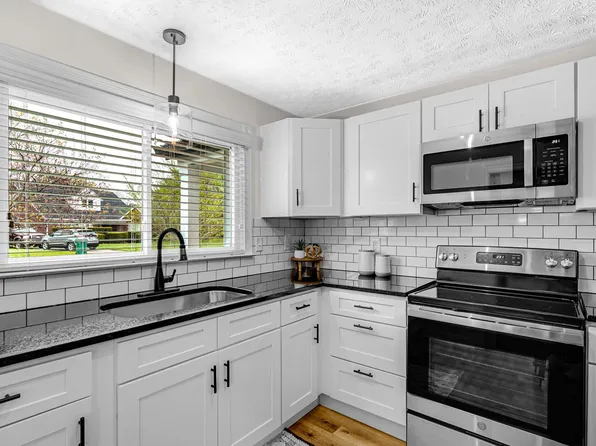 111 Duffey St, Plainfield, IN 46168