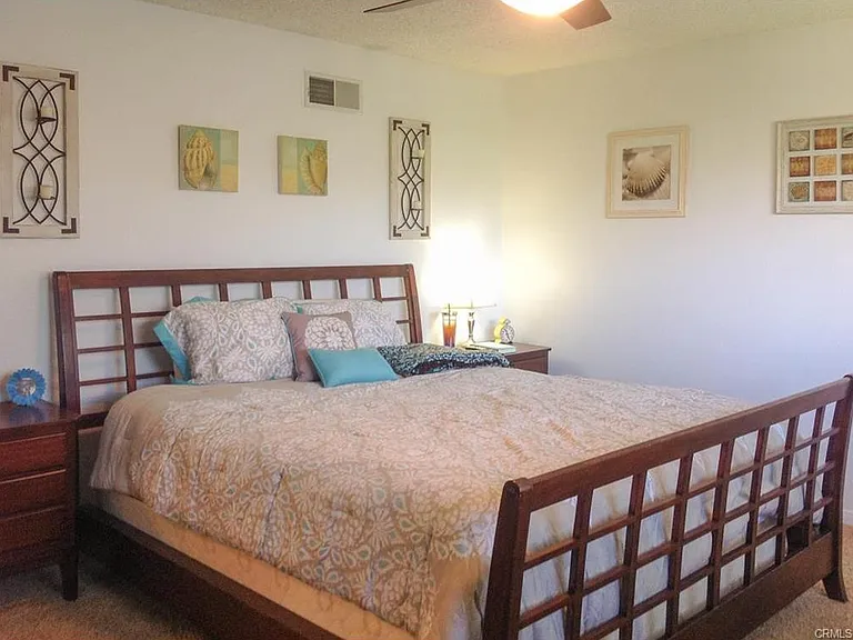 628 E Birch St — Photo 13