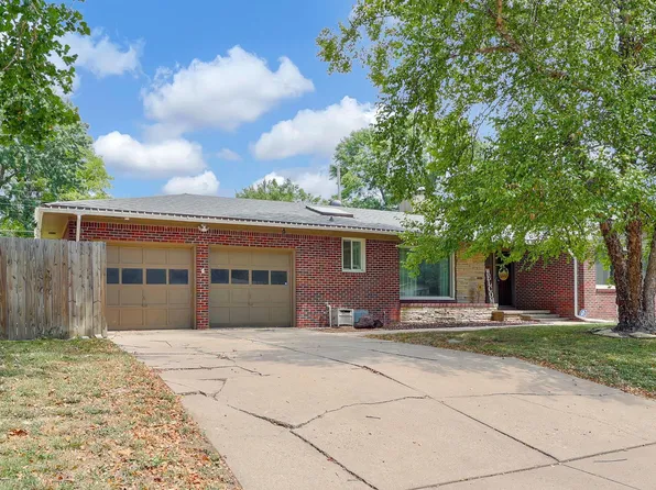 1054 Inverness Dr, Wichita, KS 67218