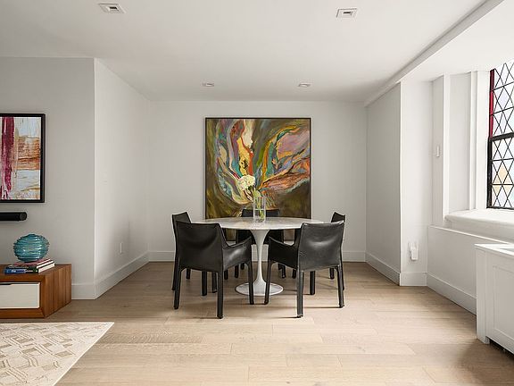 3rd image of 205 E 16th St APT 2C