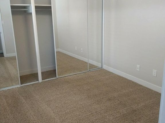 5th image of 4338 Mississippi St APT 13