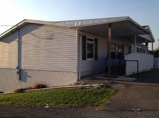 8207 2nd St, Stonewood, WV 26301