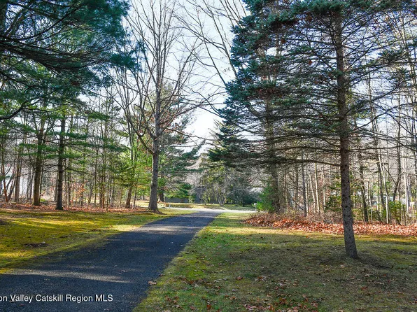 3548 Route 203, Valatie, NY 12184