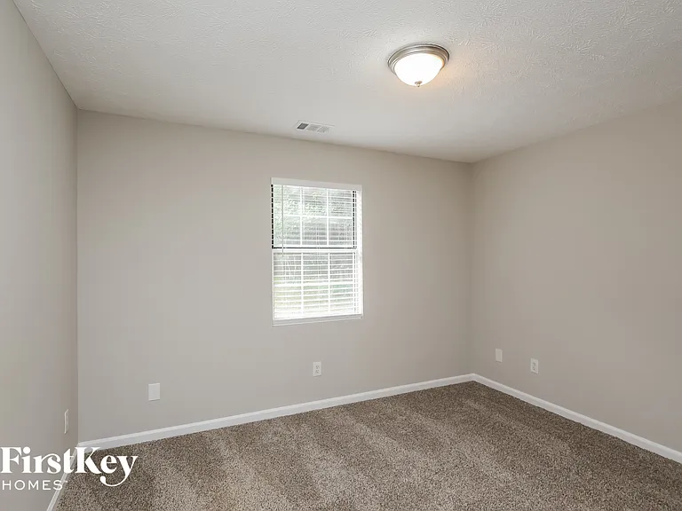 3920 Valleybrook Ct — Photo 13