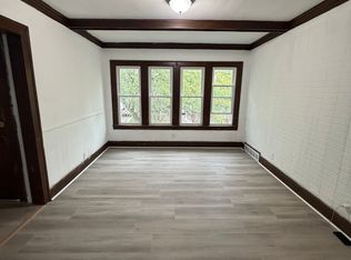 3614 W 120th St, Cleveland, OH 44111