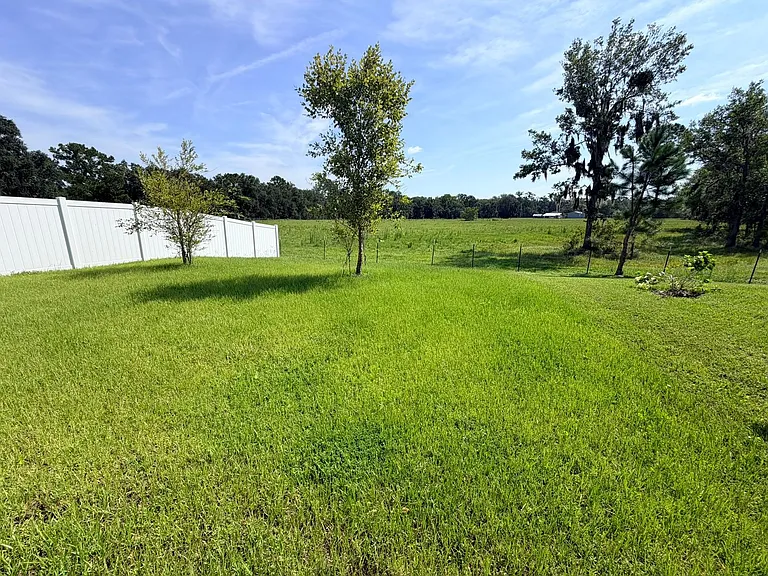 2734 Oak Stream Dr — Photo 18