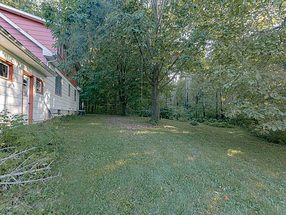 4th image of W7310 Hillside Dr