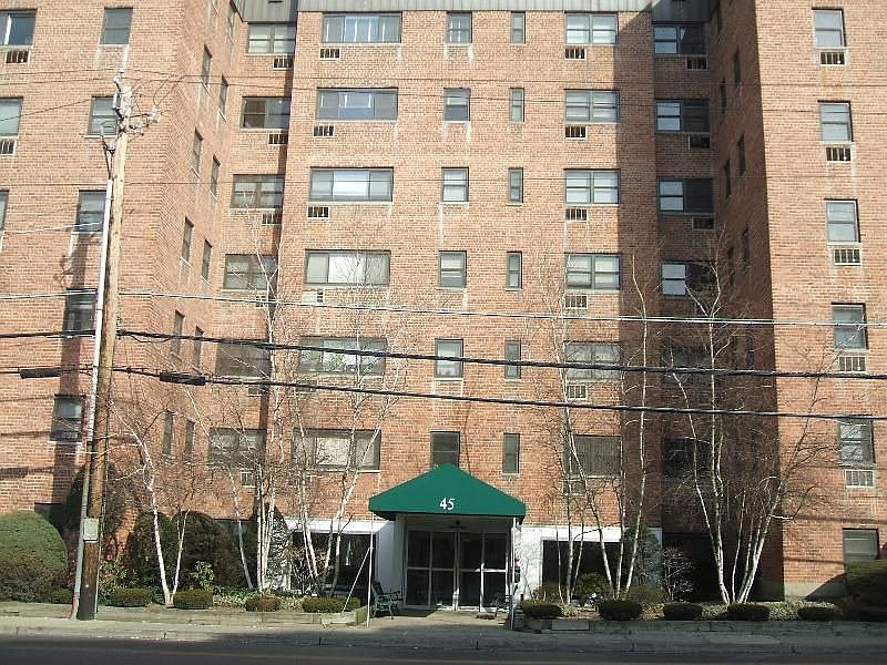 2nd image of 45 E Hartsdale Ave APT 5K