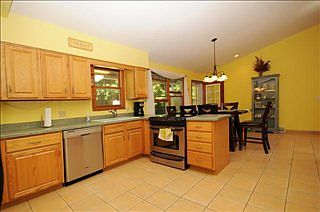 4th image of 16810 E De Ave