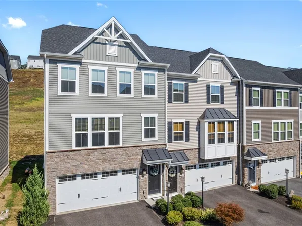 4009 Crown Dr, South Park, PA 15129