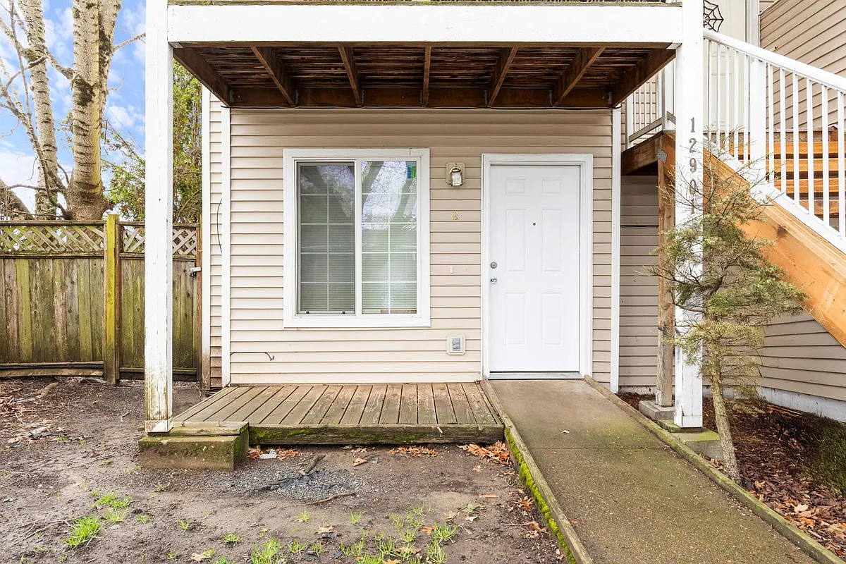 Building Photo - 12901-12911 NE Prescott Dr