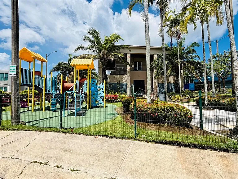 86 Cielo Dorado — Photo 28
