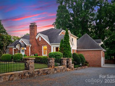 2100 Chesterfield Ave, Charlotte, NC, 28205