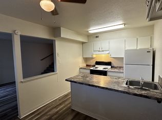 504 Jeanell Dr APT 17, Carson City, NV 89703
