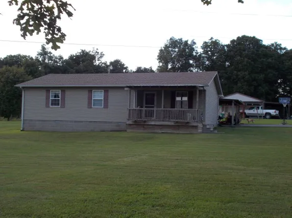 1550 Tom White Rd, Big Sandy, TN 38221