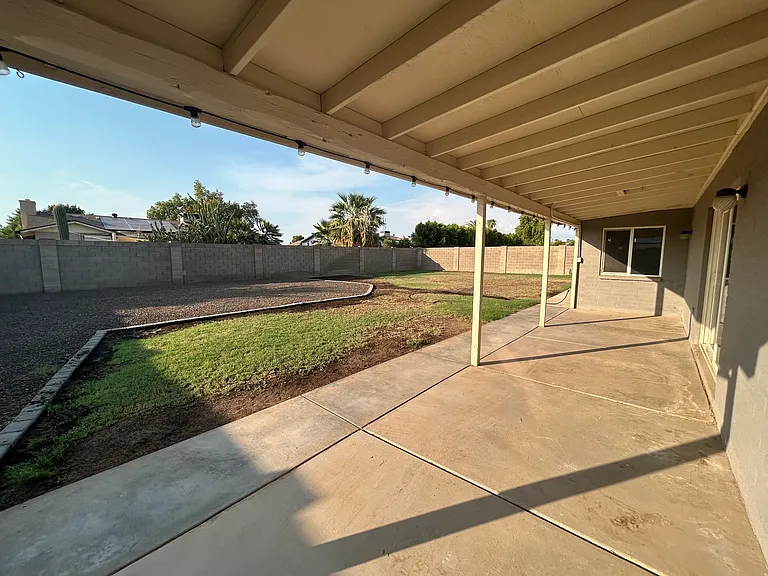 3742 W Sandra Ter — Photo 21