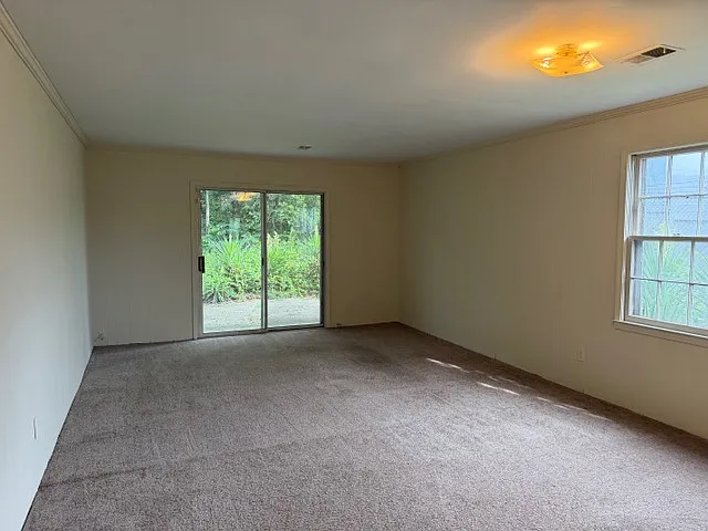 904 W Lee Rd #4 — Photo 6