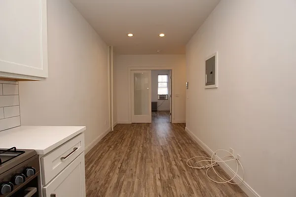 Rented by Nooklyn NYC LLC | media 16