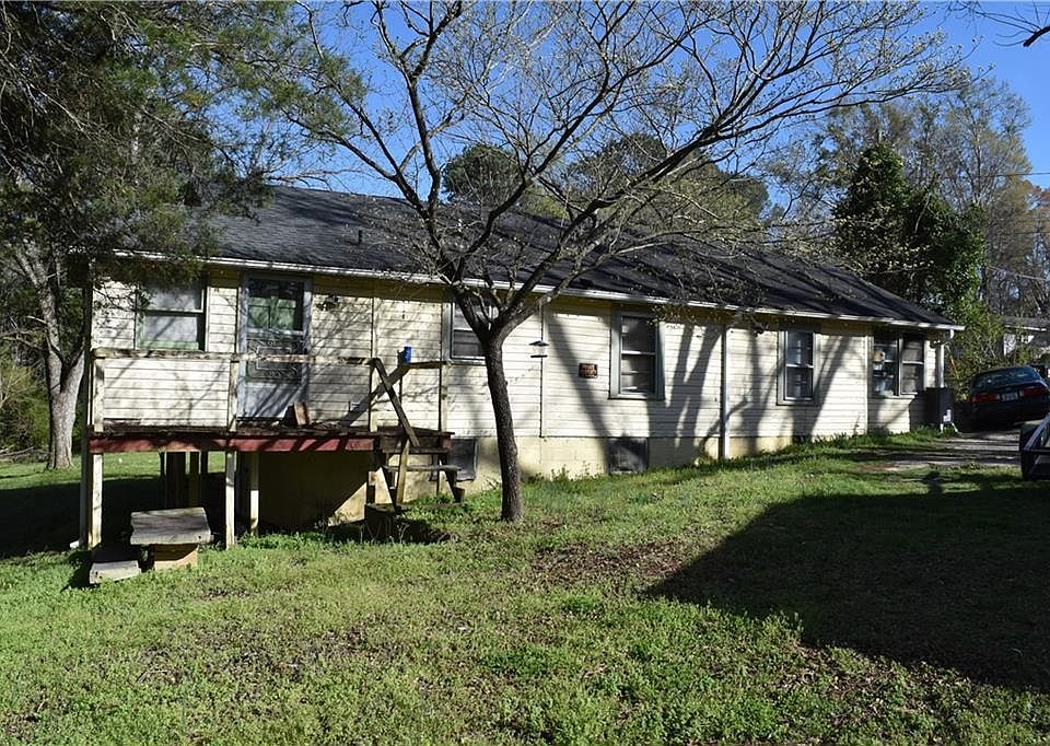 1st image of 129 Brady St