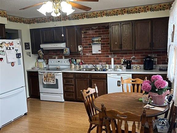 5th image of 512 Kirk Dr