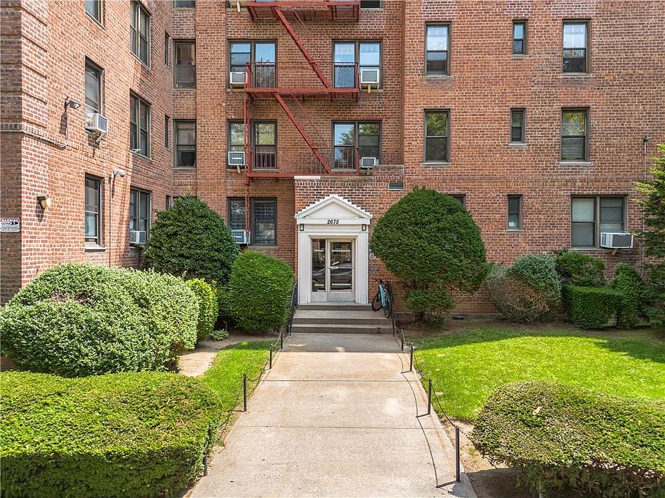 1st image of 2675 E 7th St APT 1F