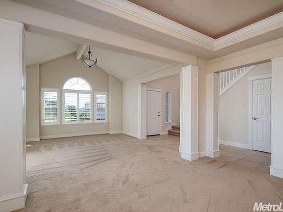 5th image of 4058 Plateau Cir