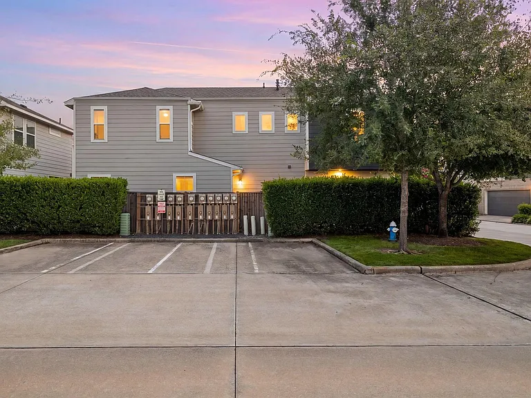 9914 Brickhouse Dr — Photo 6