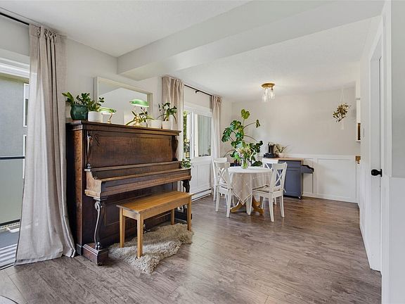 3rd image of 477 Lampson St #30