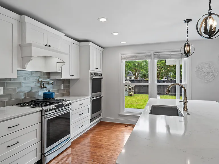 51 Stocker Dr — Photo 18