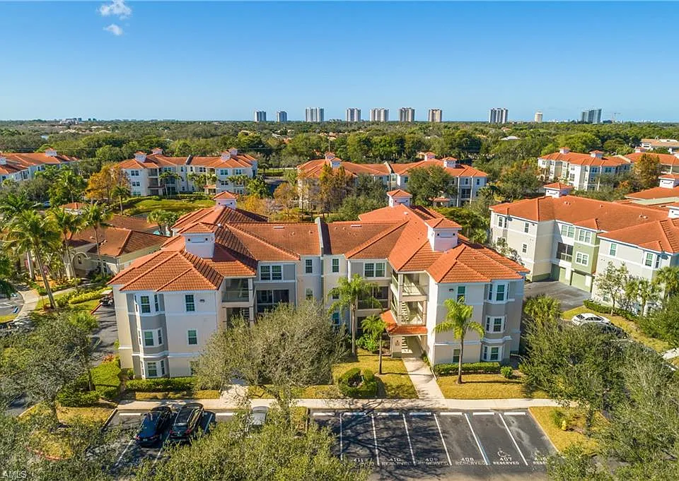 23500 Walden Center Dr #303