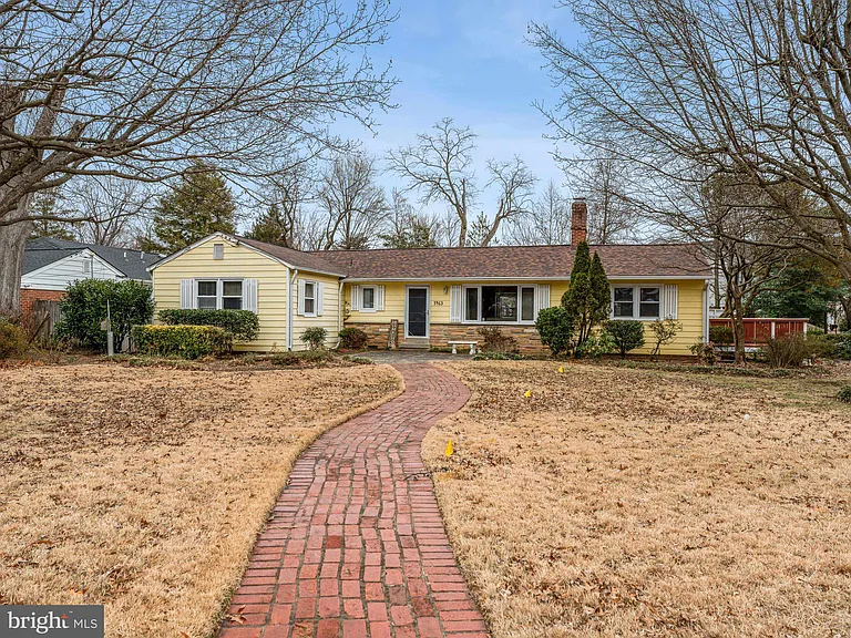 3503 Maple Ct — Photo 3