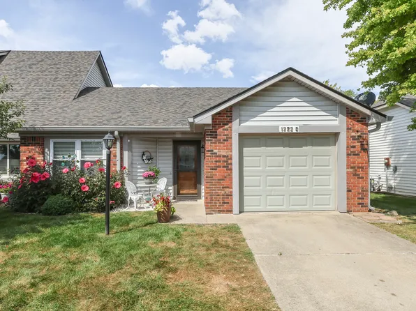 1222 Paradise Way N Unit D, Greenwood, IN 46143