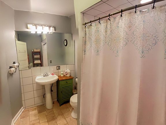 5th image of 204 N Kenilworth Ave