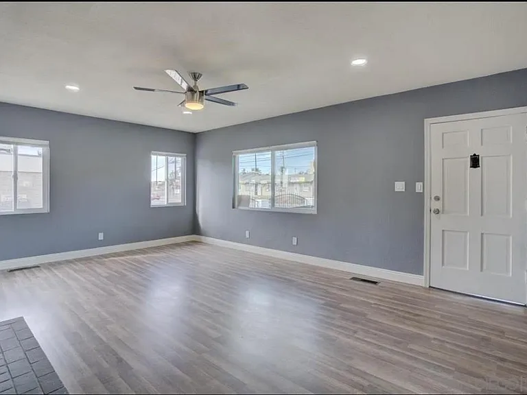 9425 Apple St — Photo 9