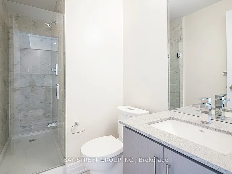 9085 Jane St #1107 — Photo 12