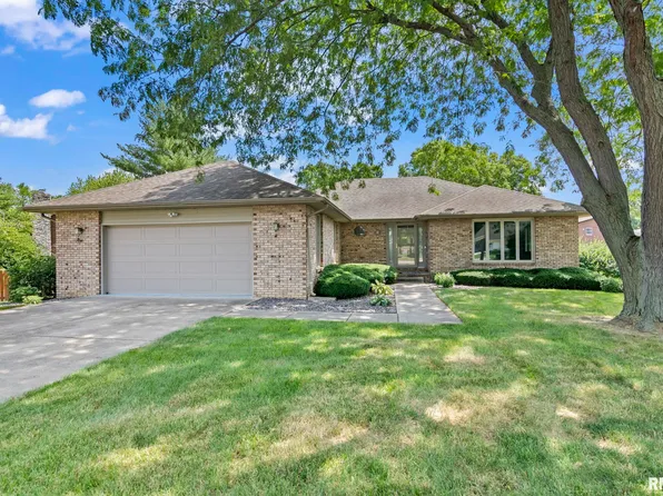 2601 Meadow Pointe Dr, Springfield, IL 62702