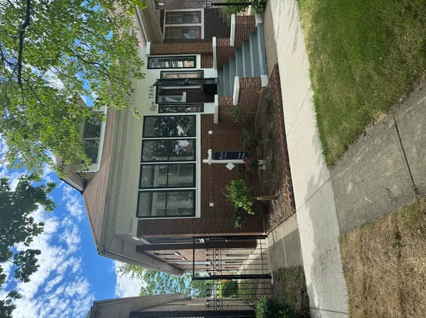 7806 S Eberhart Ave, Chicago, IL 60619