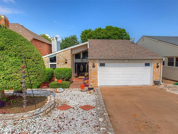2nd image of 4908 Fairway Place Ct
