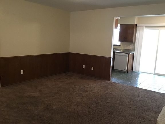 5th image of 744 Chalk Hill Ln