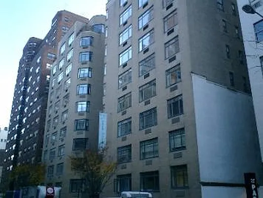 Rented by Corcoran | media 27