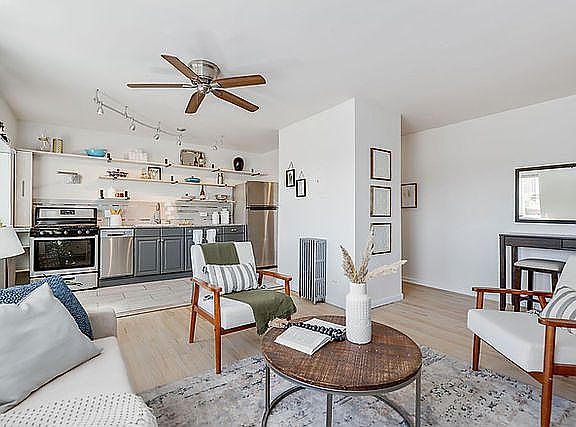 5th image of 1101 N Bellaire St APT 306