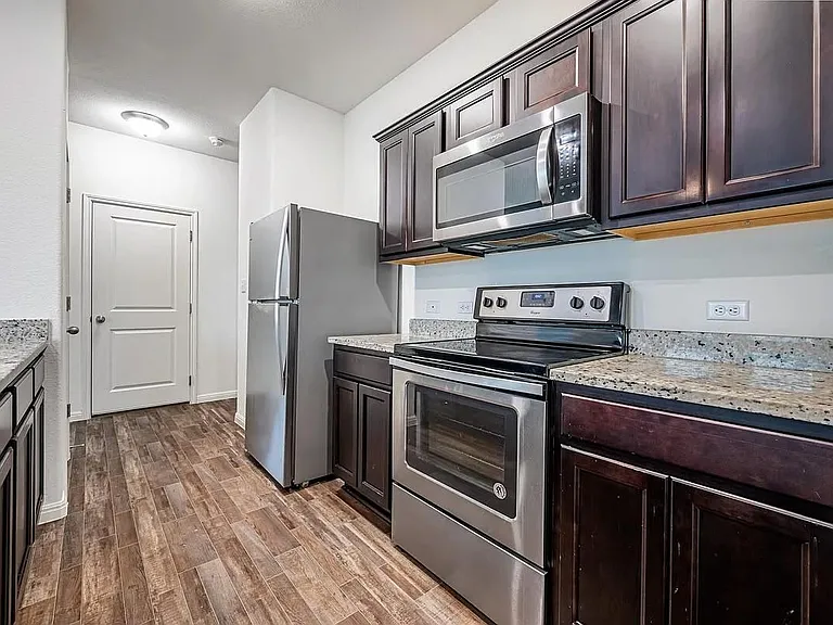 19408 Samuel Welch Way — Photo 10