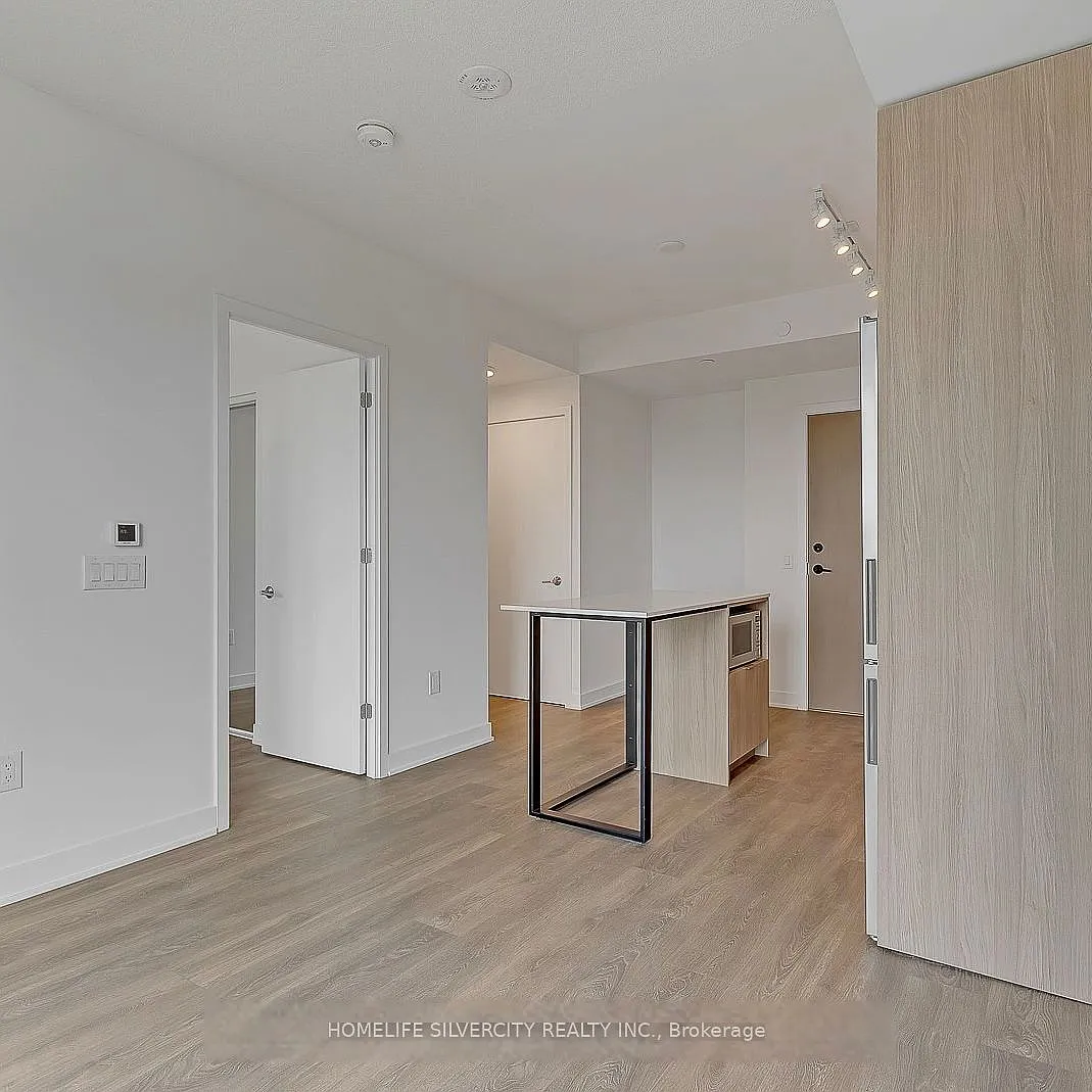1 bed, $2,095 — Photo 3