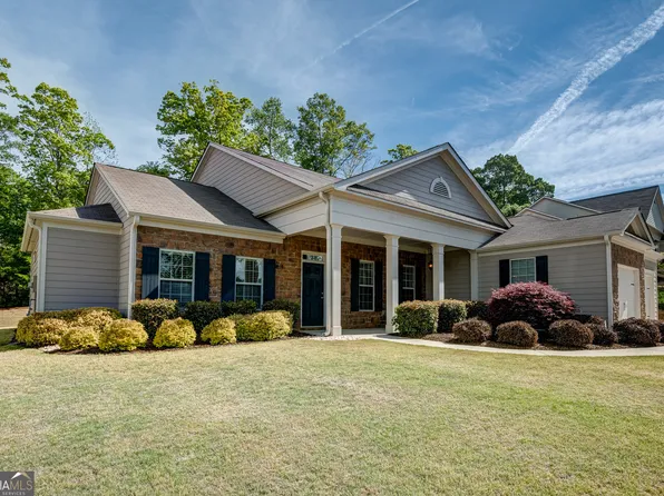 235 Renwick Dr, Senoia, GA 30276